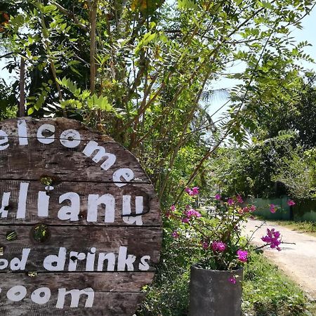 坦加拉 Julianu酒店 外观 照片