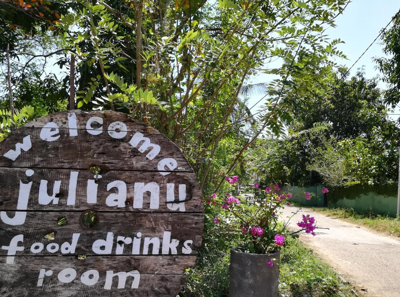 坦加拉 Julianu酒店 外观 照片